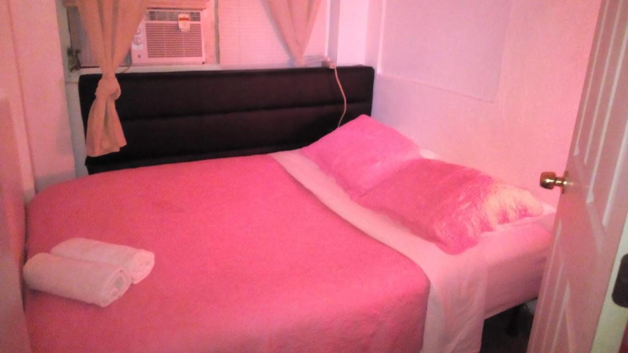 Downtown Hollywood Beach Students' Dorm Exterior photo