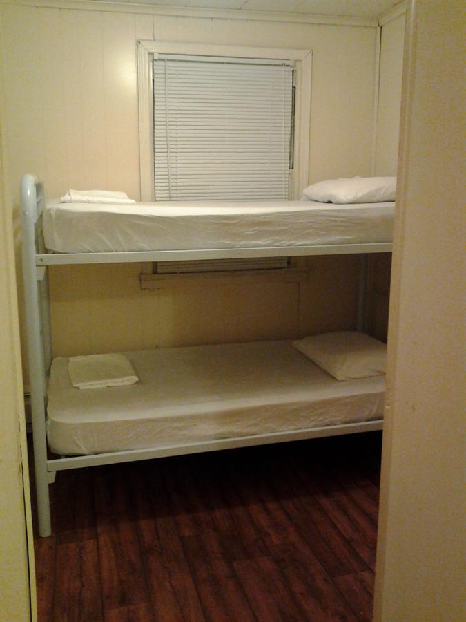 Downtown Hollywood Beach Students' Dorm Exterior photo